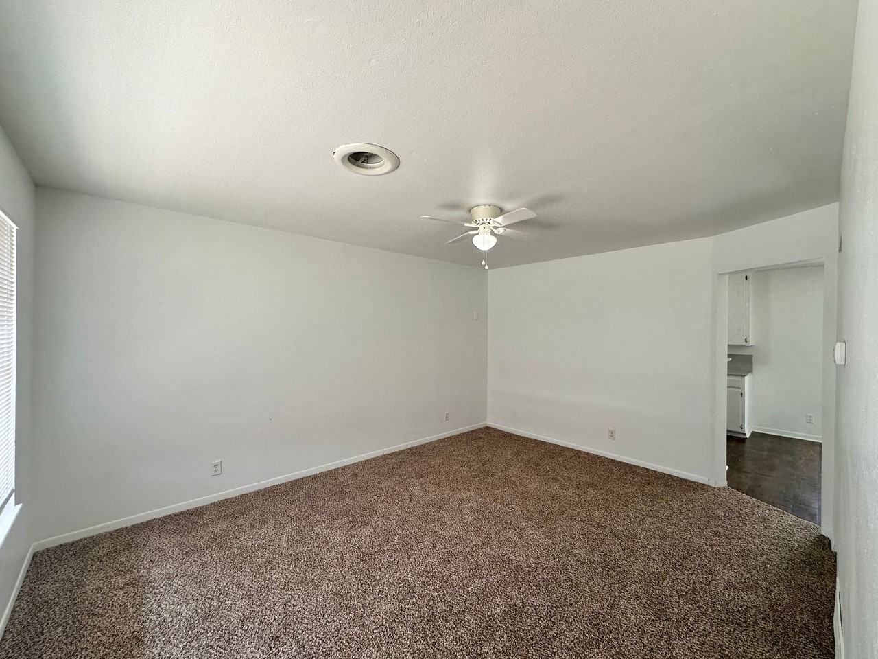 3101 Zephyr Rd - Photo 4 of 28