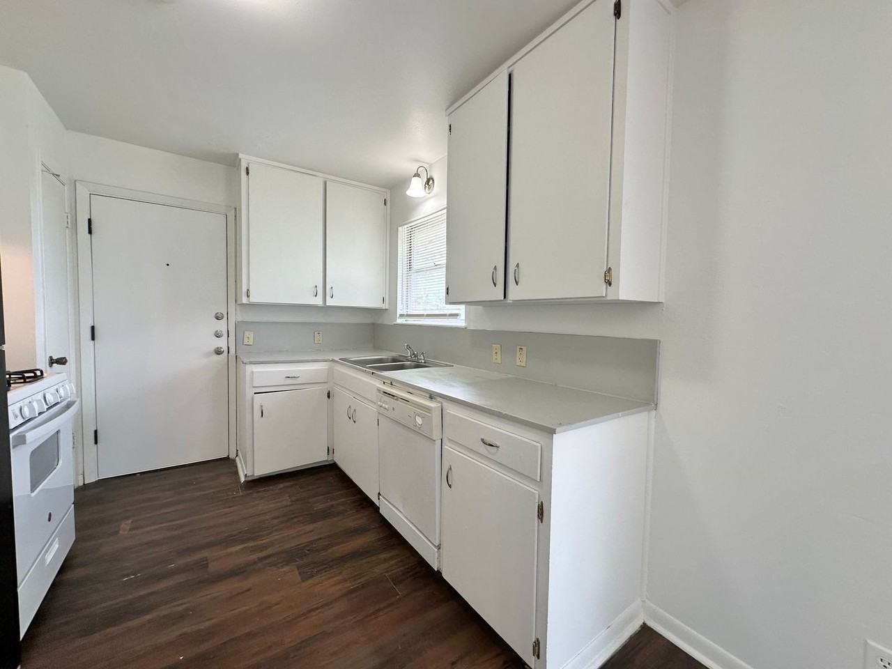 3101 Zephyr Rd - Photo 6 of 28