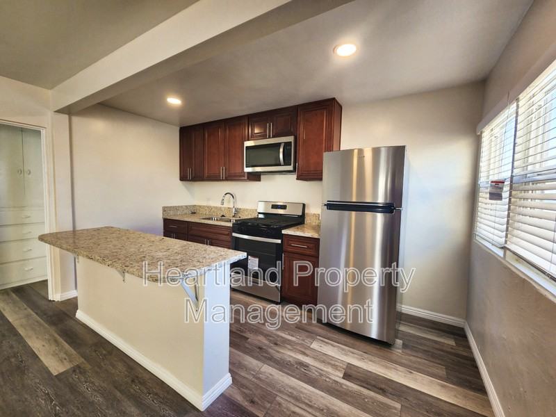 3877 39th St - Photo 3 of 6