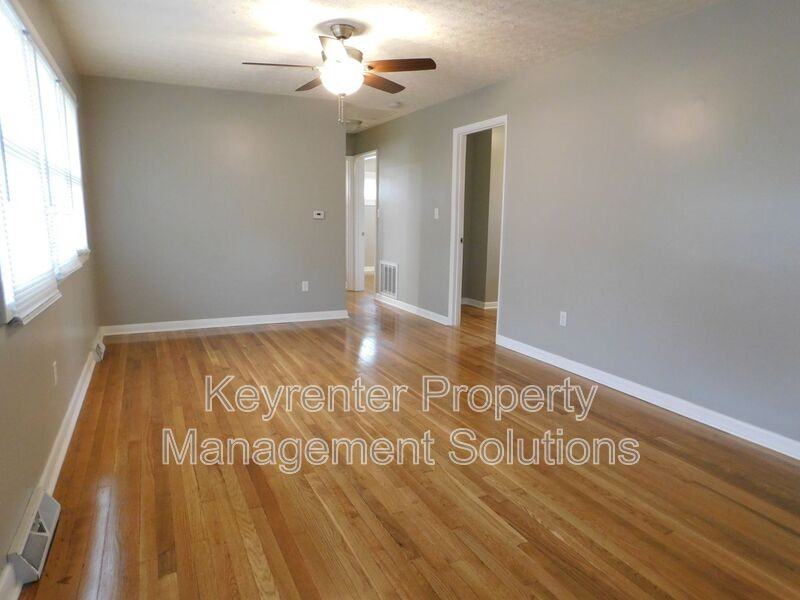 2317 Cortland St - Photo 2 of 37