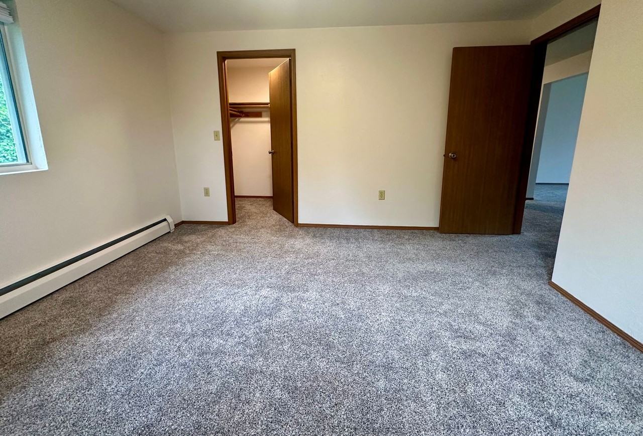 2681 Humboldt Rd - Photo 5 of 21