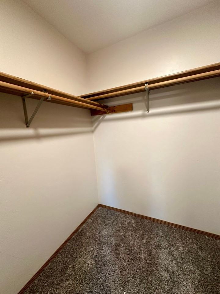 2681 Humboldt Rd - Photo 6 of 21