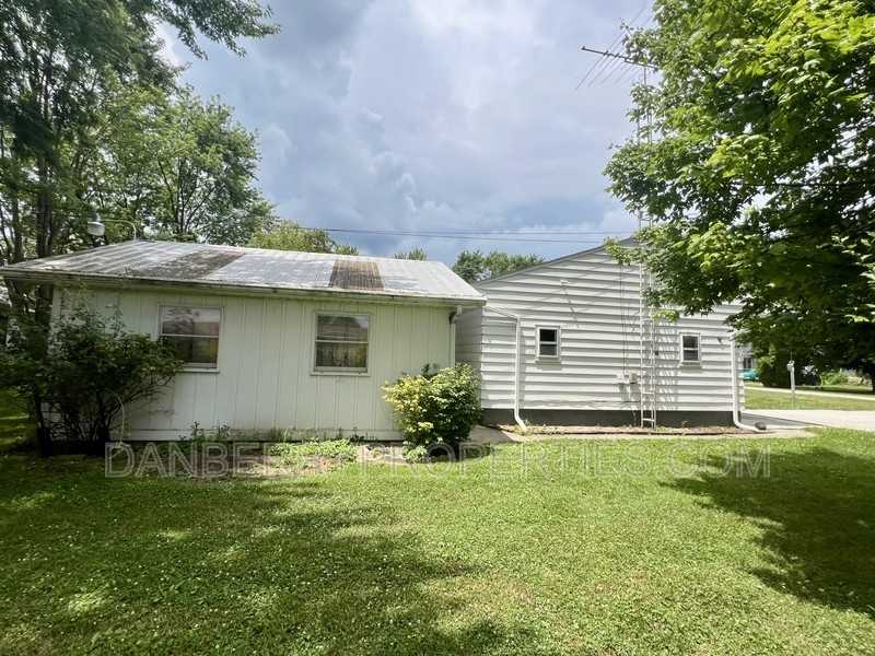 12560 W Hughes St - Photo 3 of 16