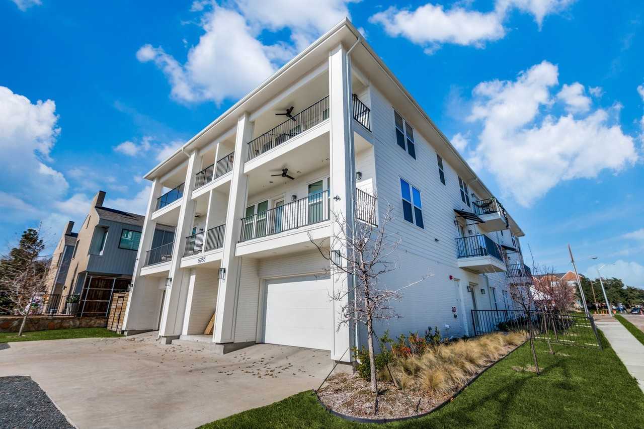 6283 La Vista - Photo 4 of 40