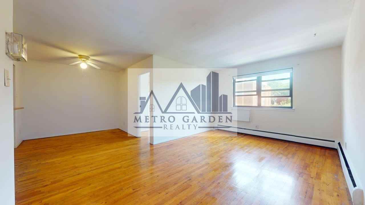 31-48 48th Street #3F - Photo 2 of 33