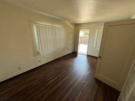 featured image of 317 E 20th St