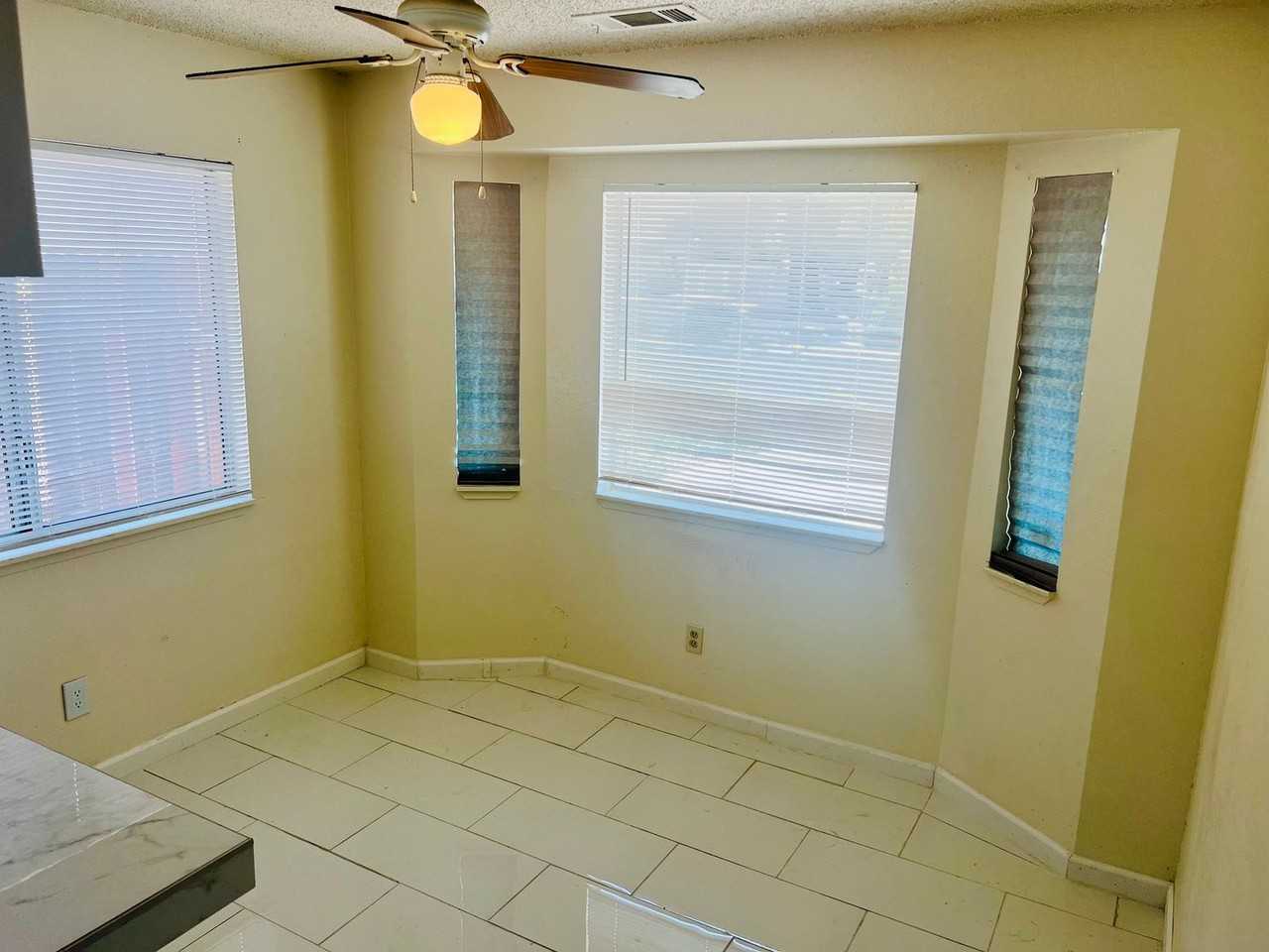 13330 Stoneridge Dr - Photo 7 of 21
