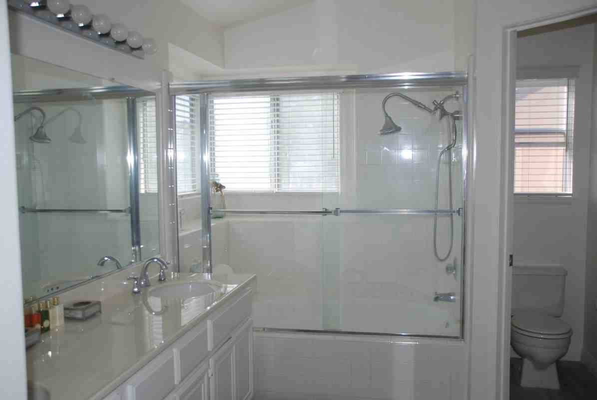 16236 Peppertree Ln - Photo 3 of 49