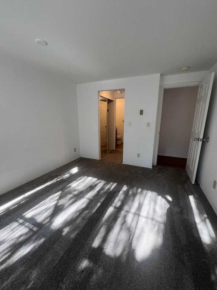7602 Concord Ln Ne #C101 - Photo 7 of 15