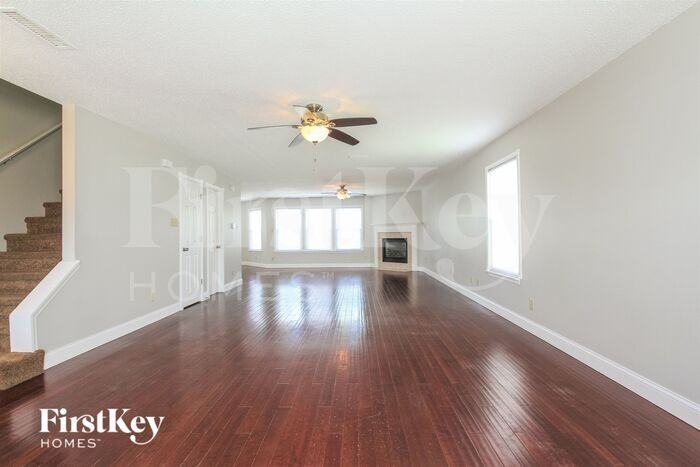 6632 Sonesta Dr - Photo 2 of 15