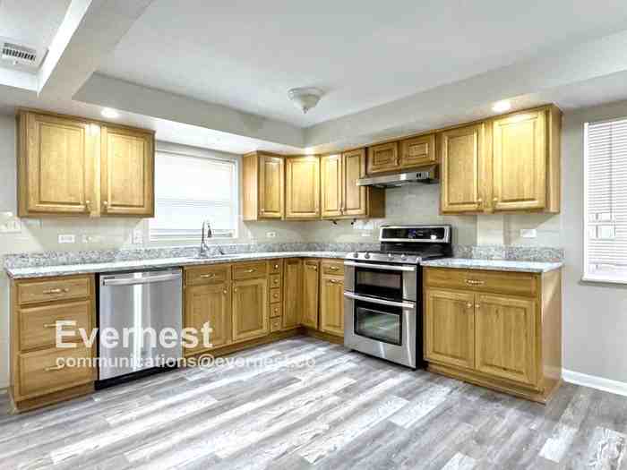 116 Saunders Station Rd - Photo 3 of 43