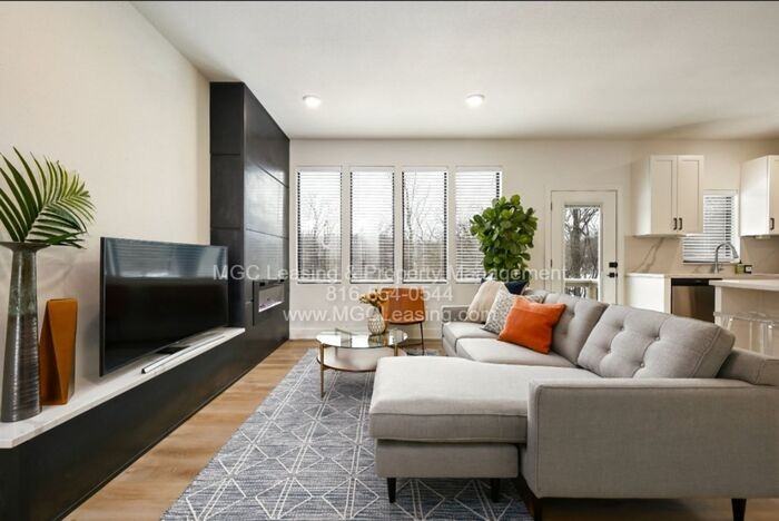 6538 Marsh Ave - Photo 3 of 44