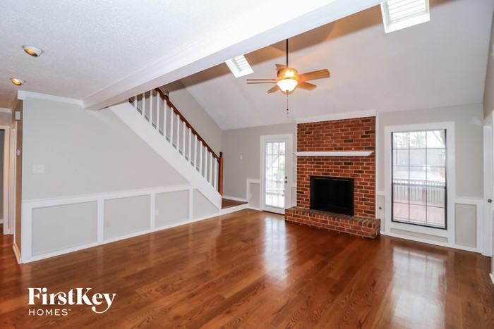 3862 Oak Forest Dr - Photo 3 of 15