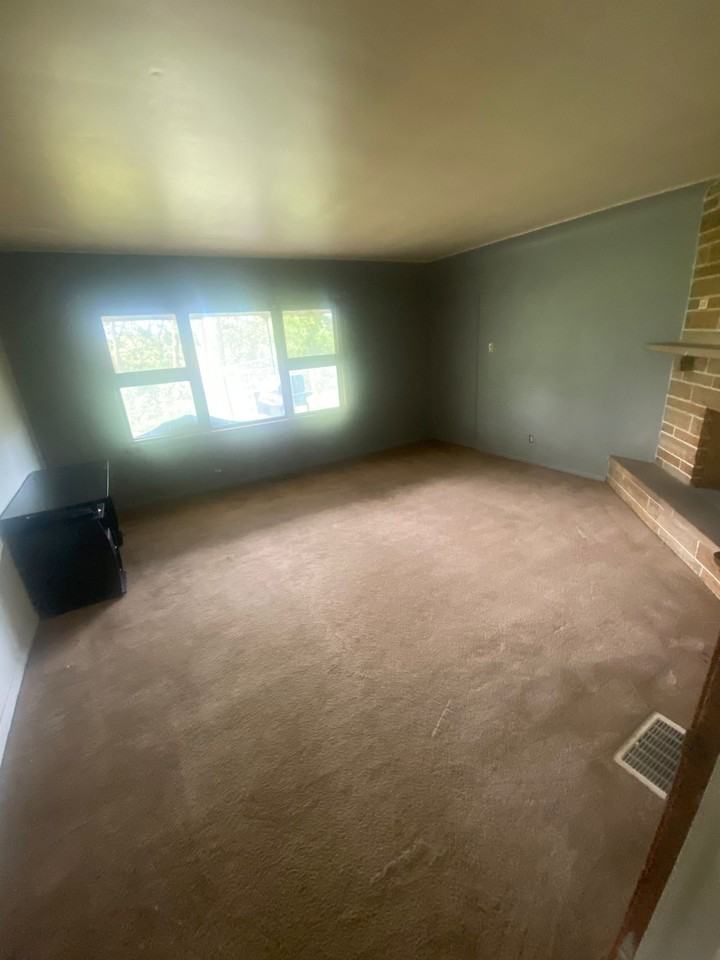 133 Parkway St #A - Photo 2 of 7