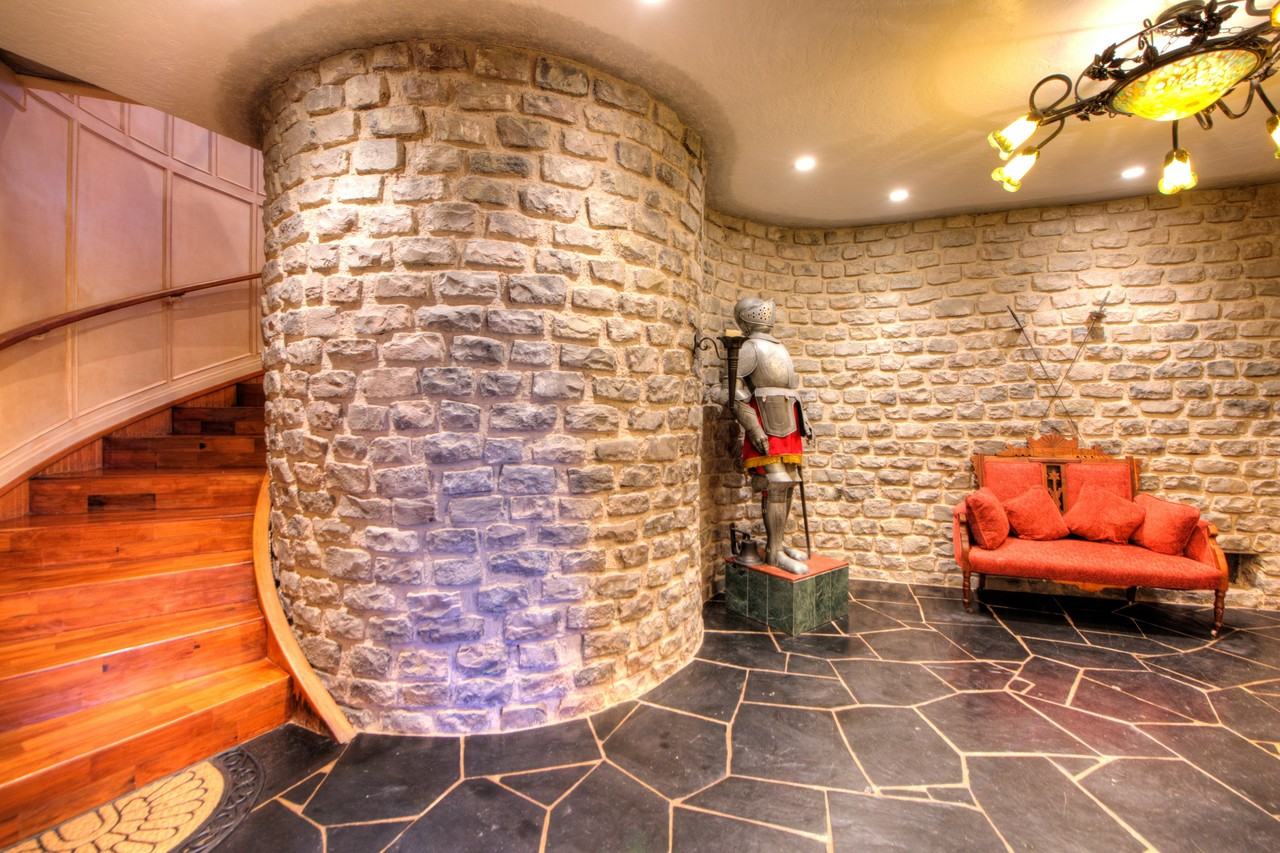 366 Margarita Dr - Photo 3 of 46