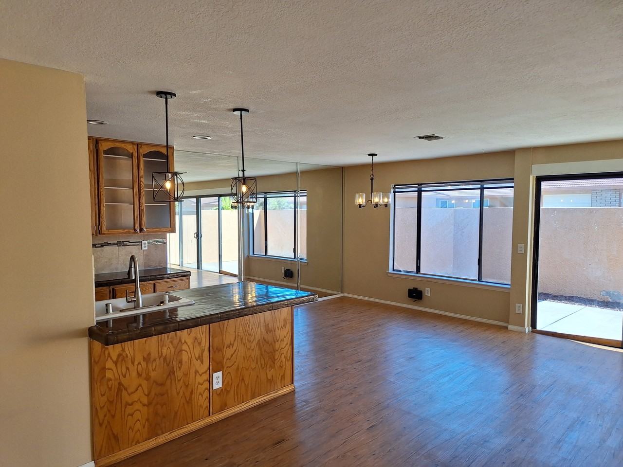 27535 Lakeview Dr #81 - Photo 2 of 7