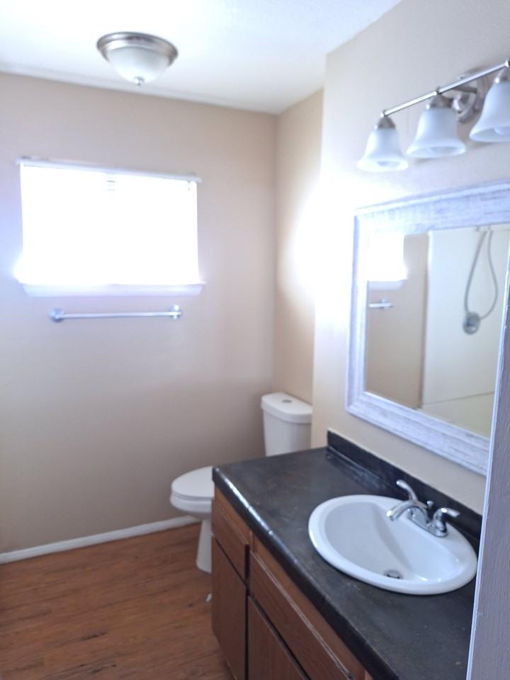 27535 Lakeview Dr #81 - Photo 4 of 7