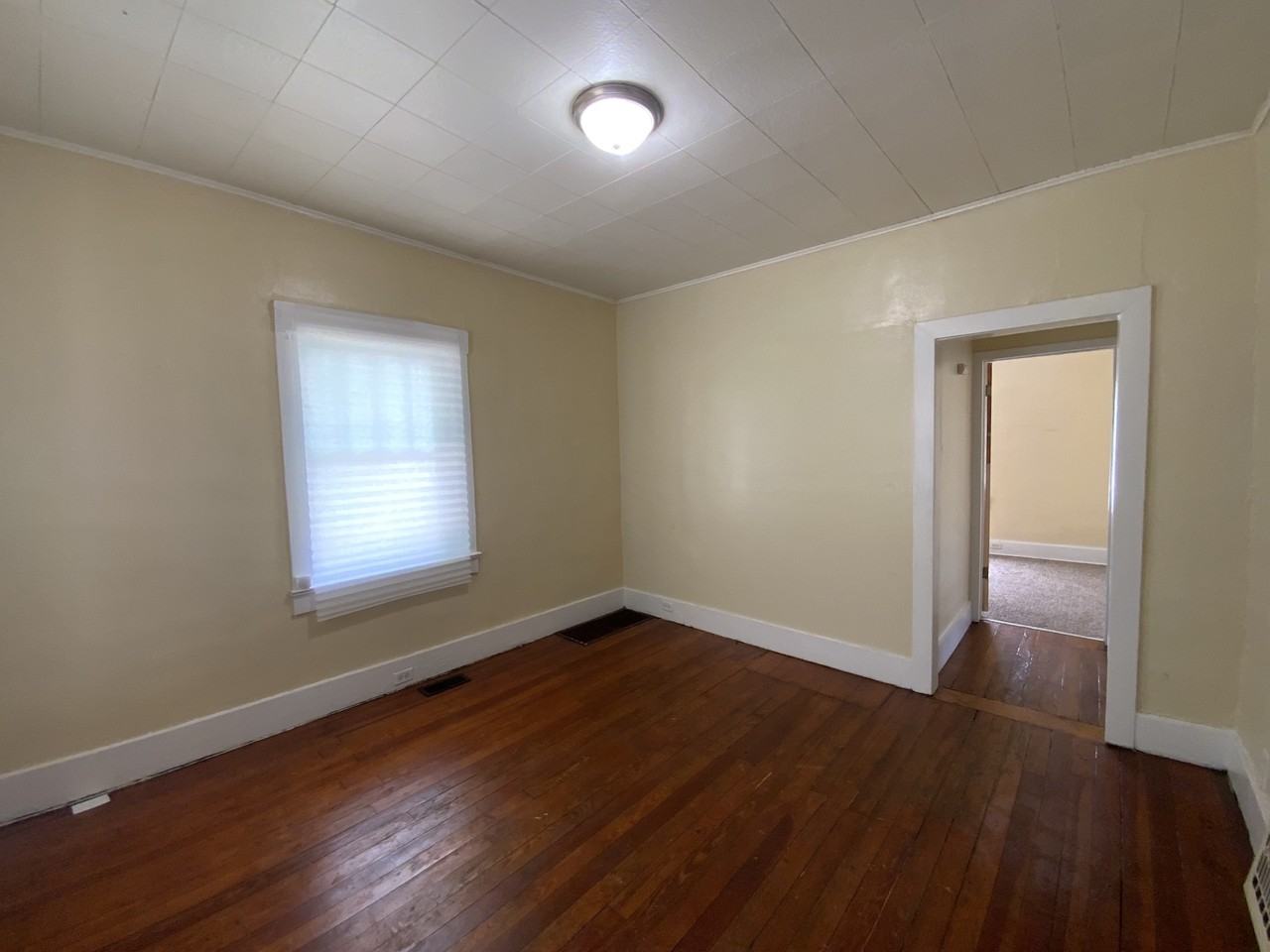 19 S Collett St #NA - Photo 3 of 15