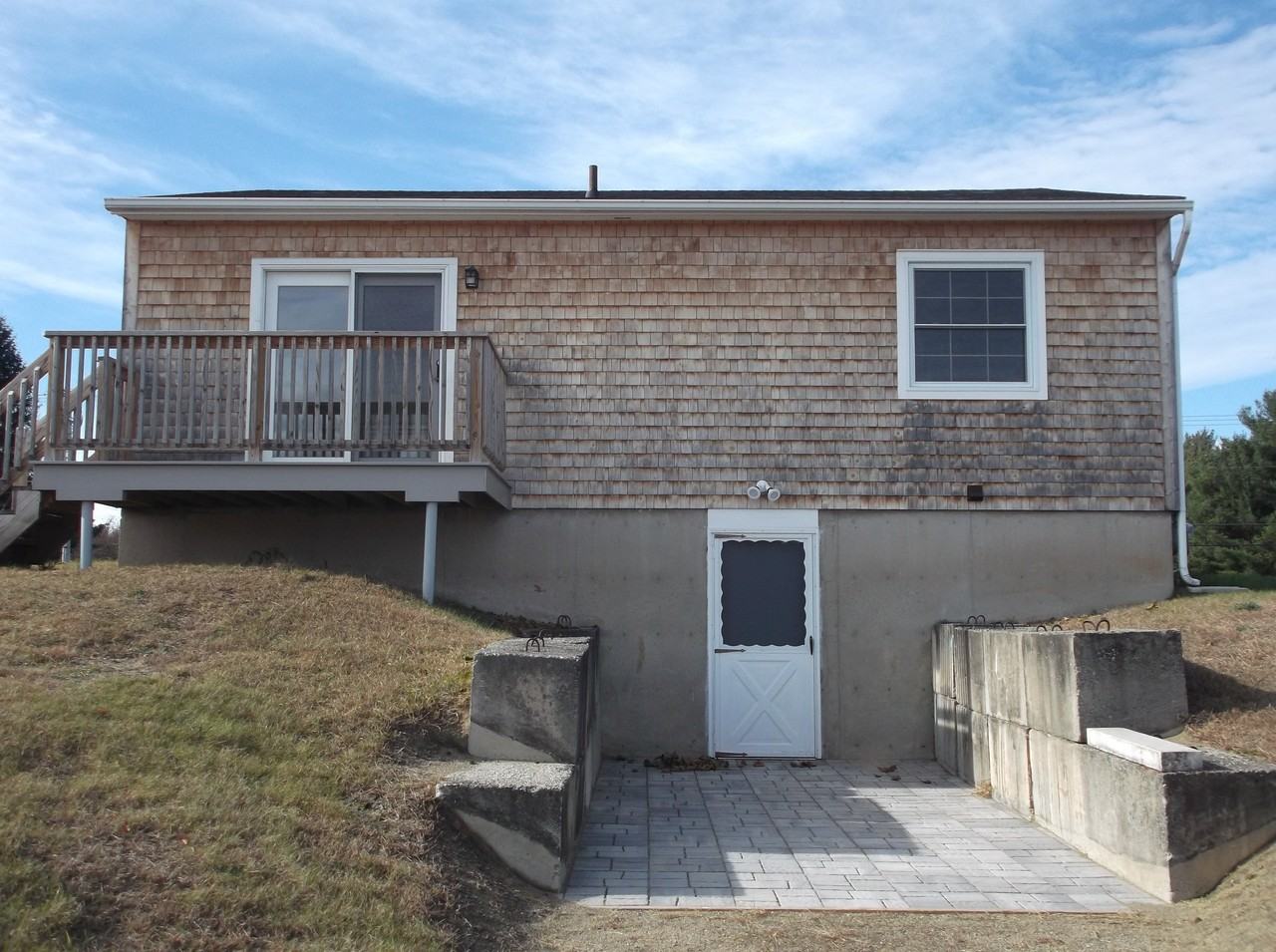 107 Gonyeau Rd - Photo 3 of 14