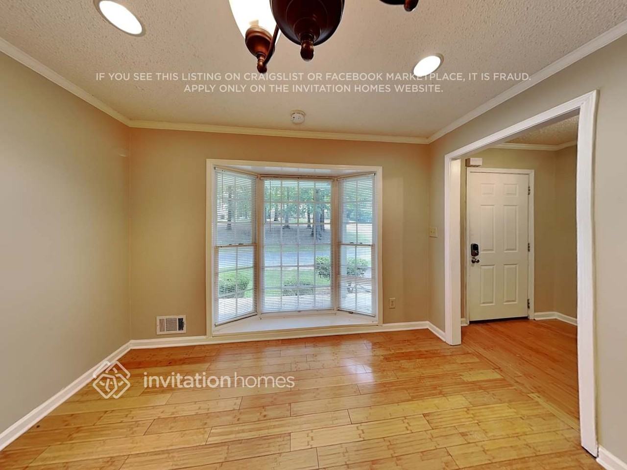 6297 Queens Ct - Photo 5 of 24