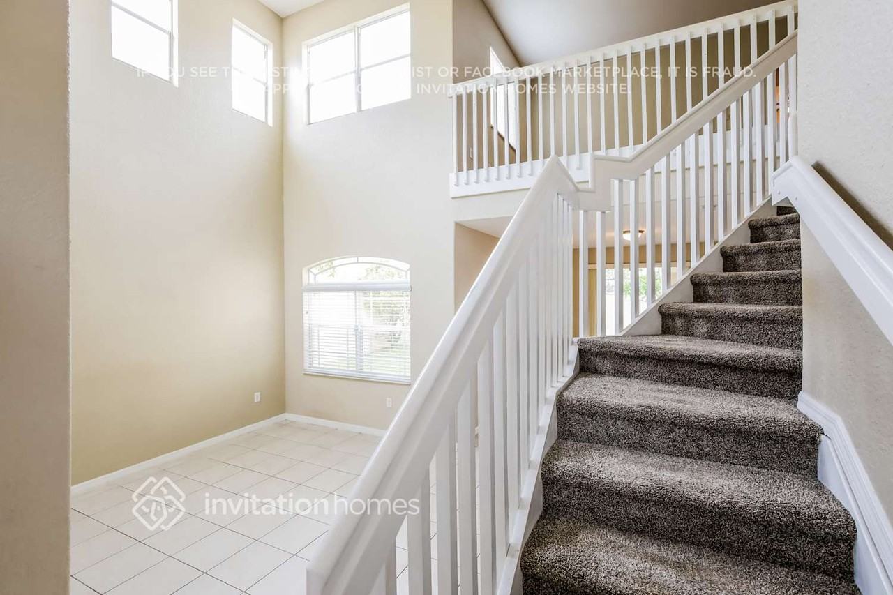 9014 Sw 206th St - Photo 4 of 18