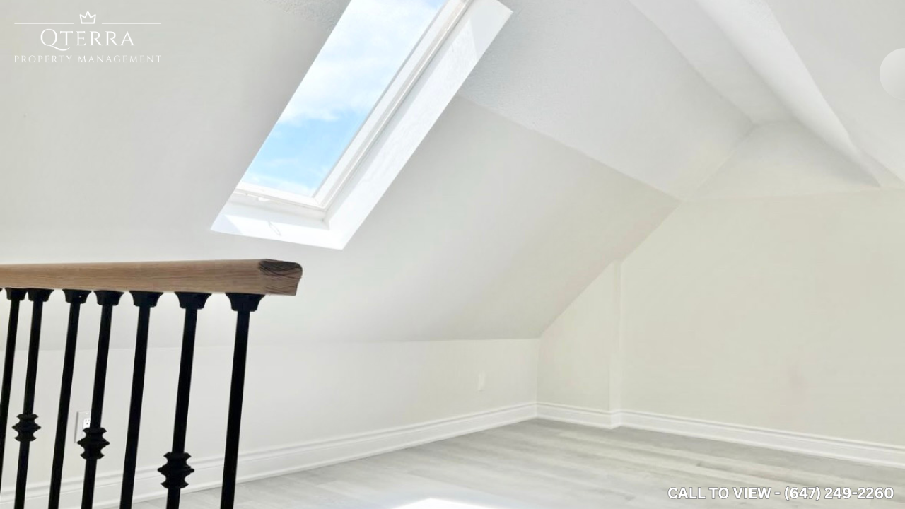 6-317 Duke St W, Kitchener, Ontario N2H 3X9 - Photo 3 of 6