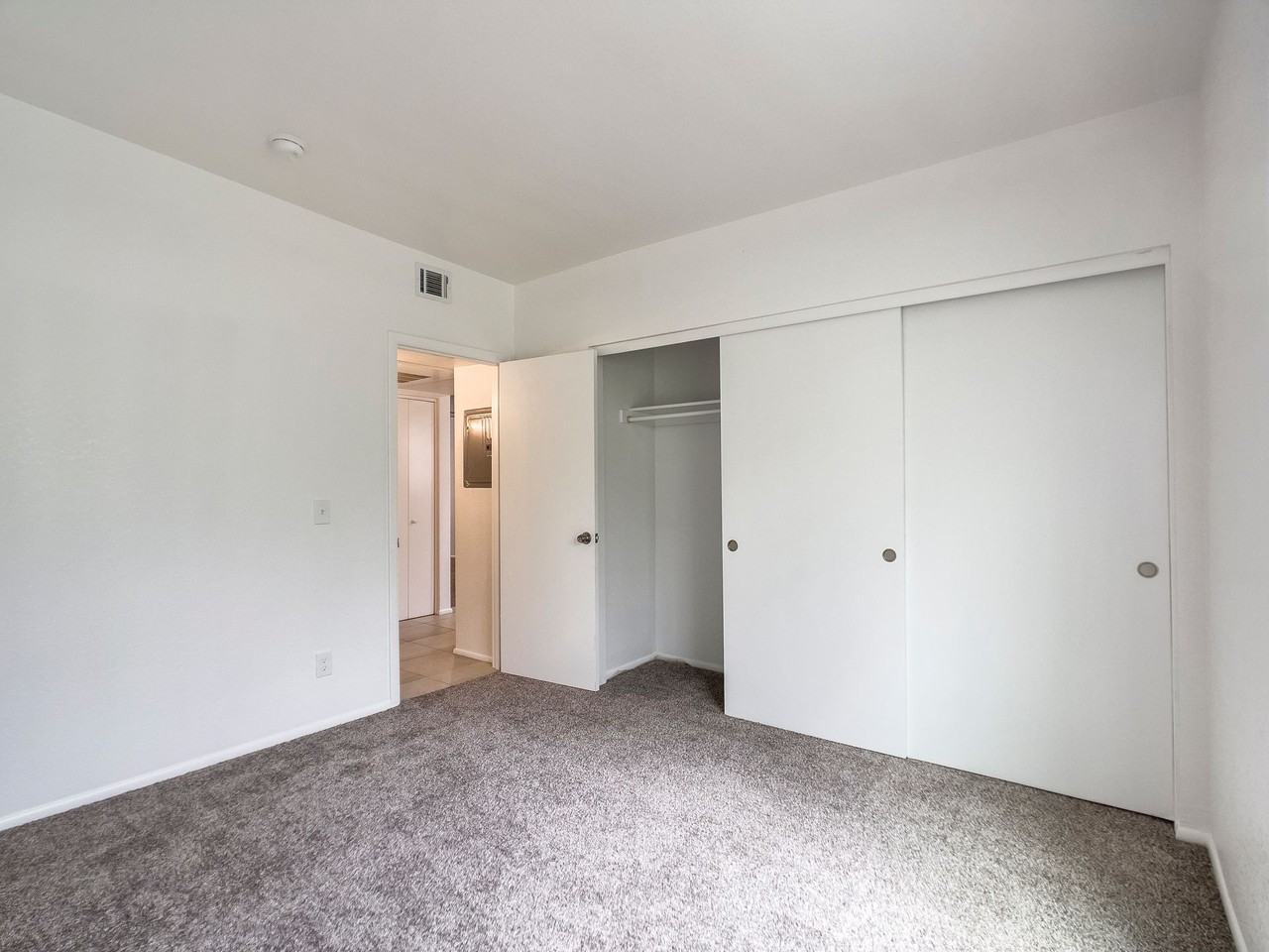 Santa Cruz Villas - Photo 4 of 5