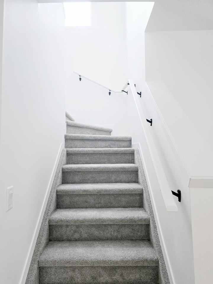 11521 129 Avenue Northwest #11521MAIN - Photo 4 of 14