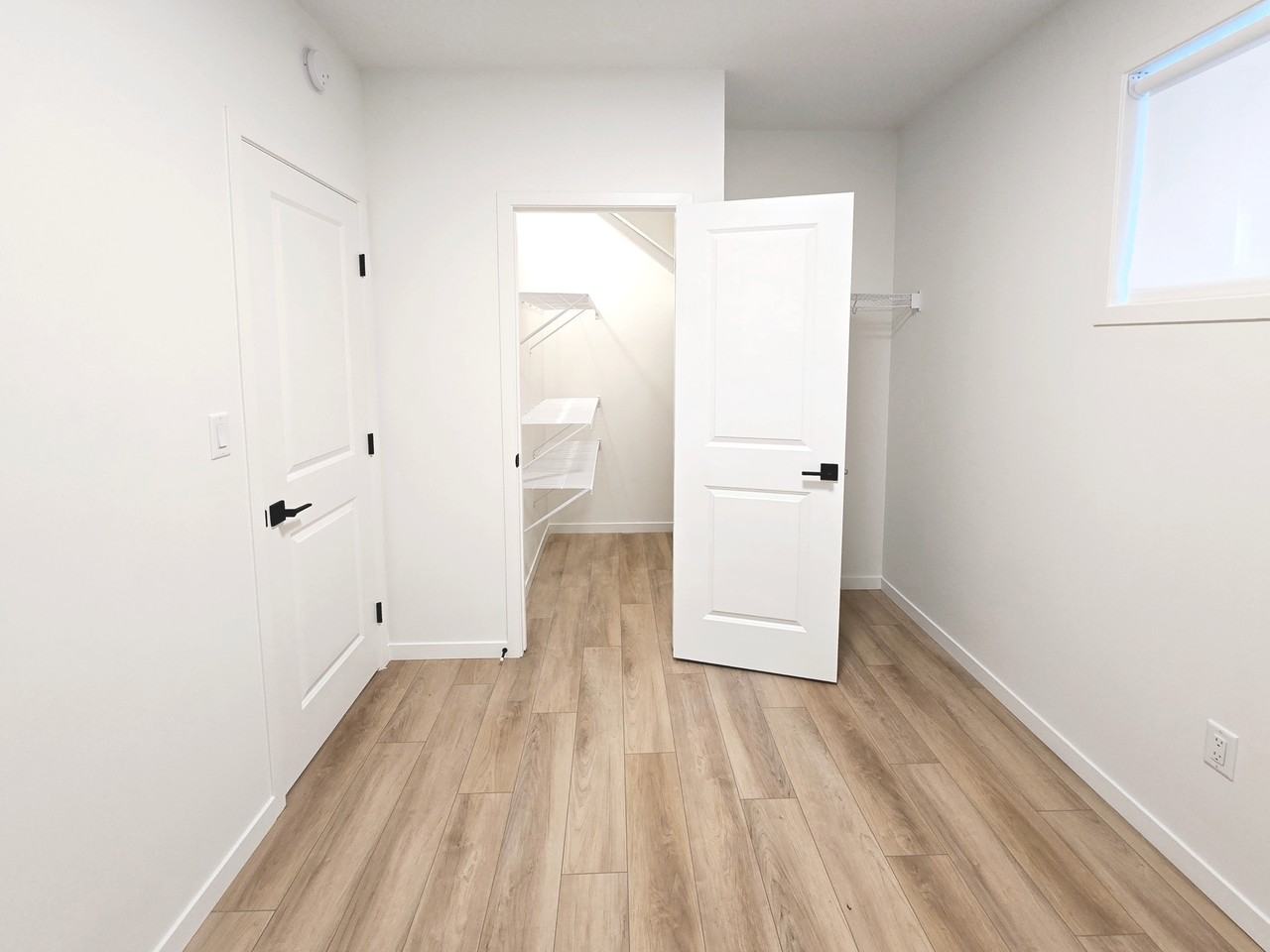 11919 55 Street NW #BS2 - Photo 5 of 12