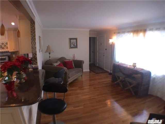 23 Essex Rd - Photo 3 of 16