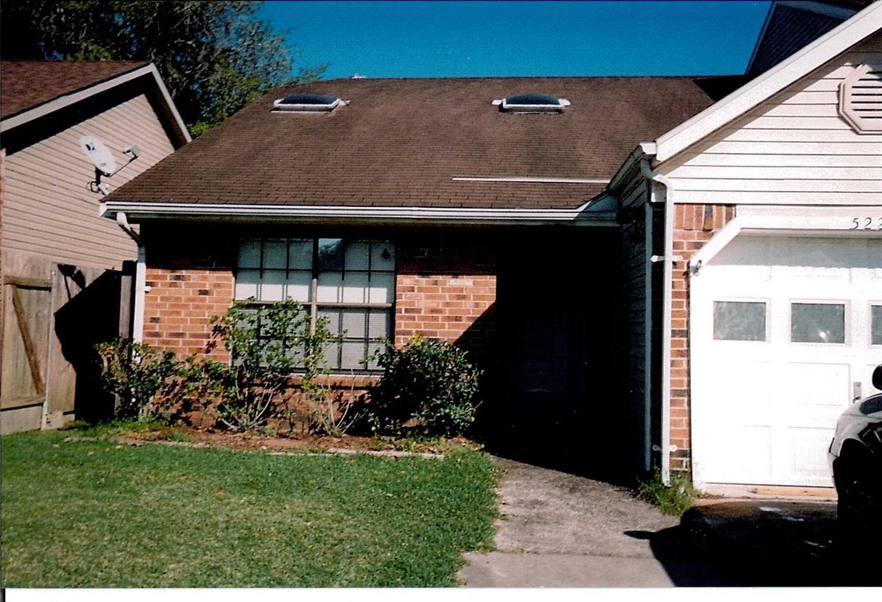 5221 Woodstream Dr - Photo 2 of 10