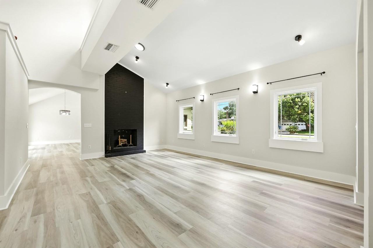 5432 Grove Avenue - Photo 3 of 20