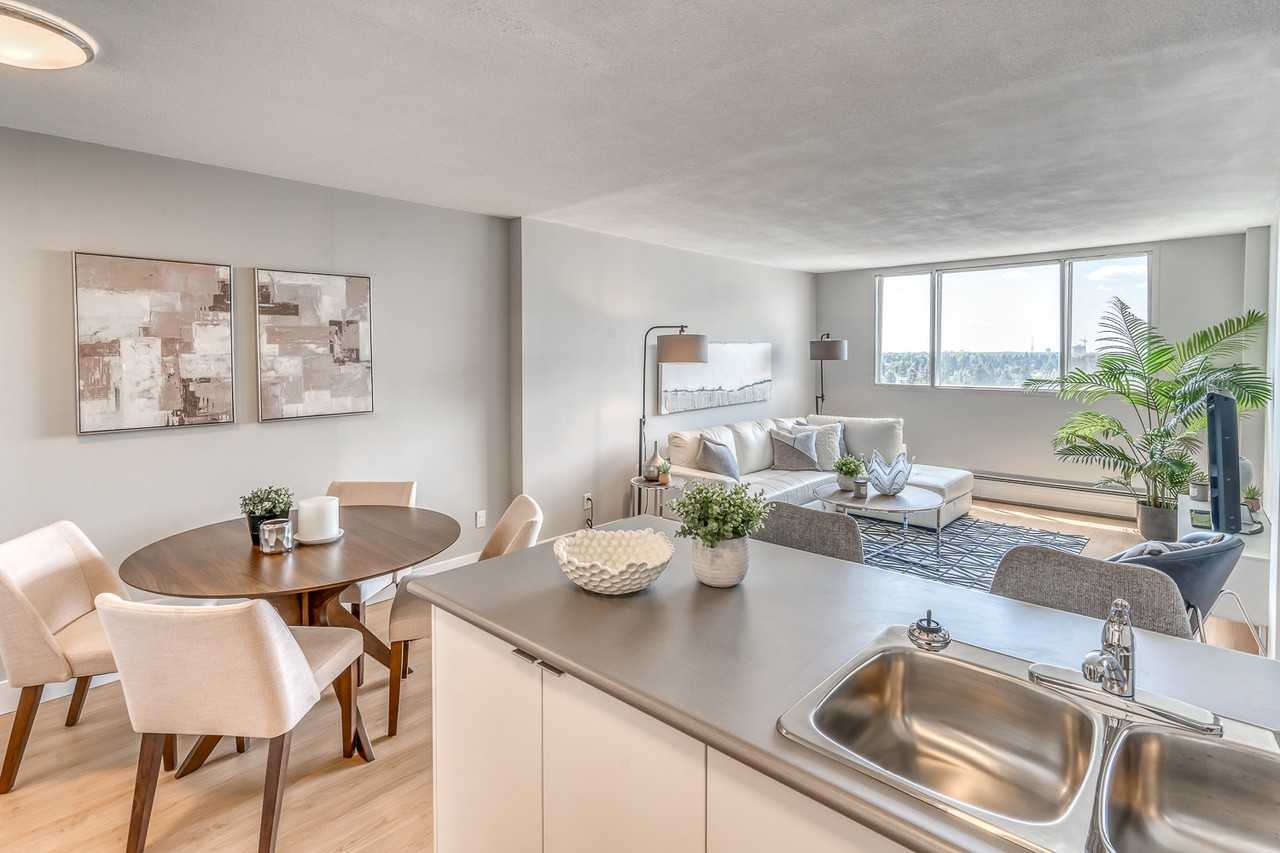 Capilano Tower - Photo 3 of 25