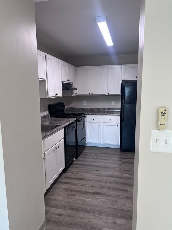 APT Correlative Housing - Photo 7 of 14
