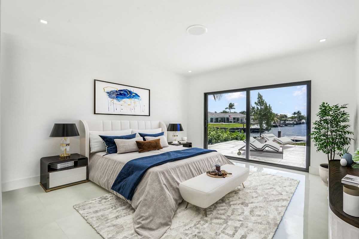 5641 Bayview Dr - Photo 2 of 14