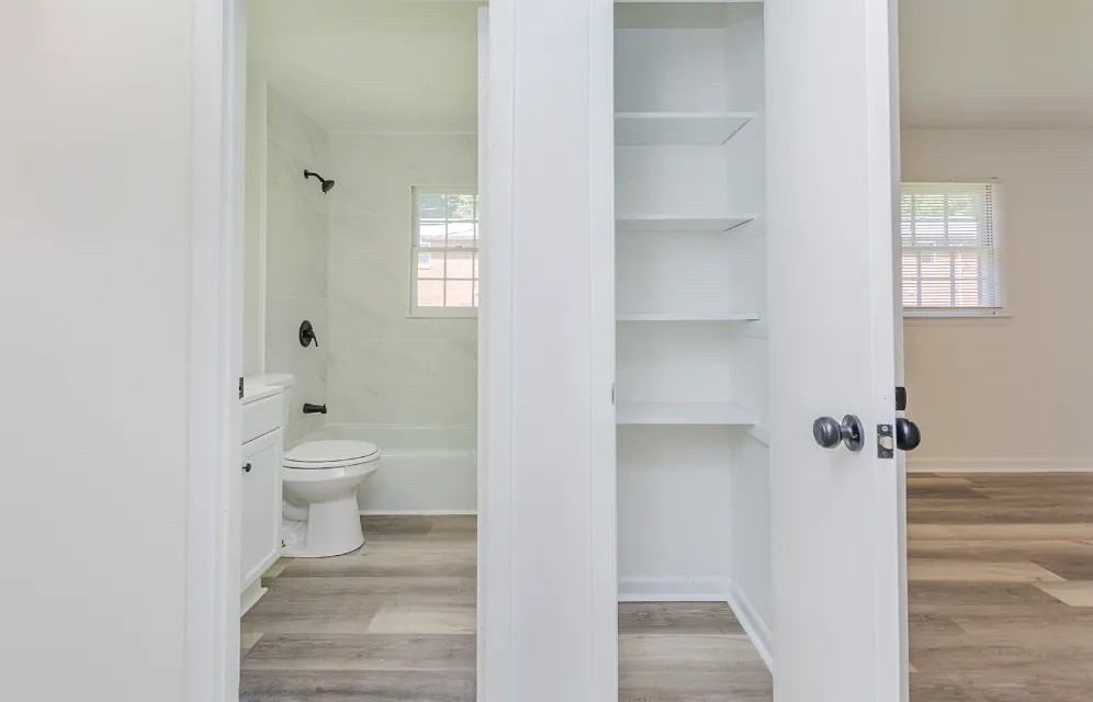 200 Greenbriar Rd - Photo 7 of 13