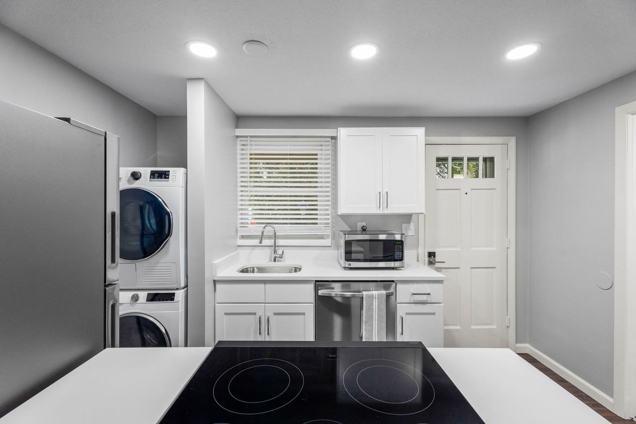 Harbor View - Photo 4 of 17