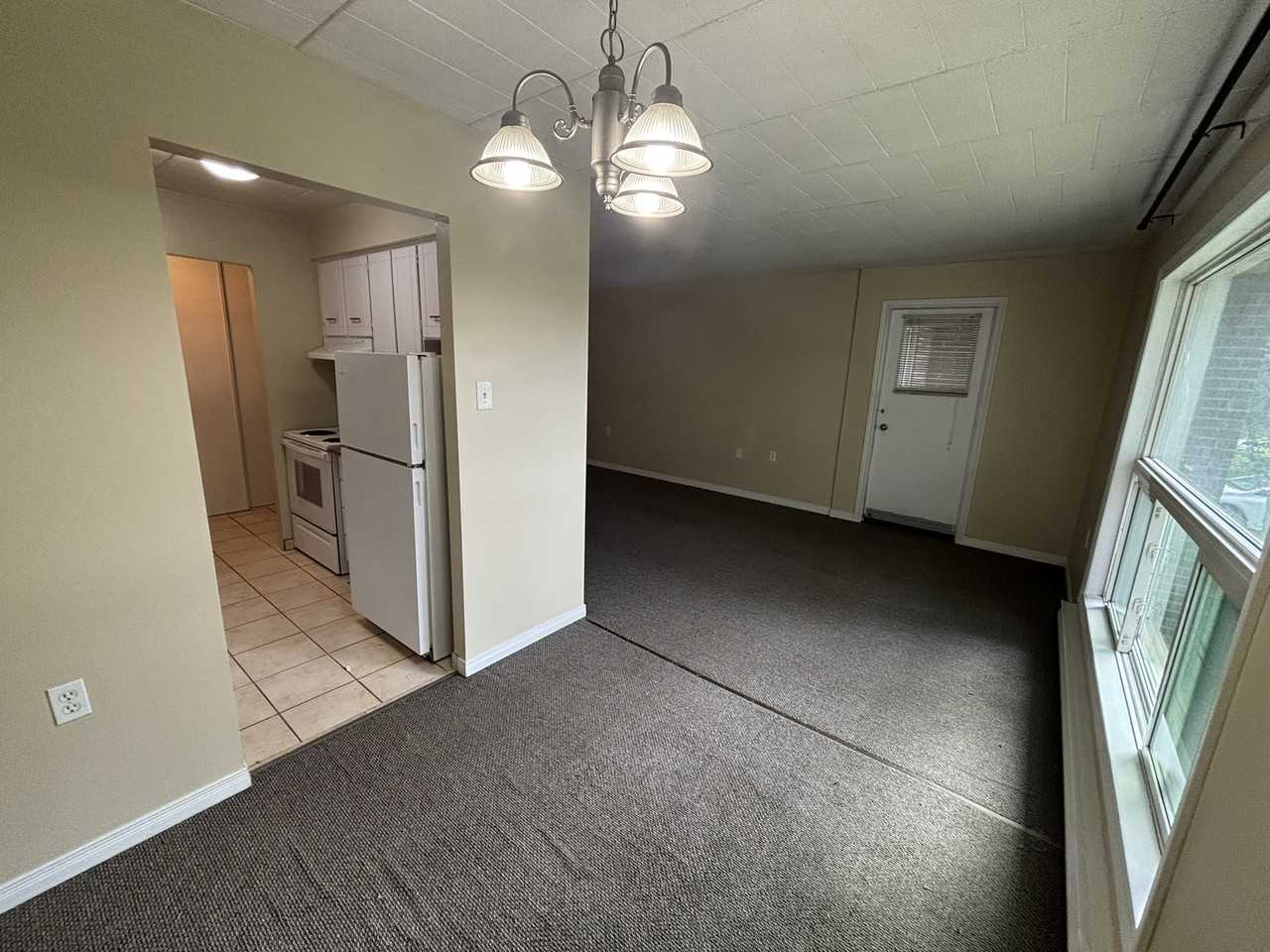 325 6-325 Erb Street West #6 - Photo 3 of 13