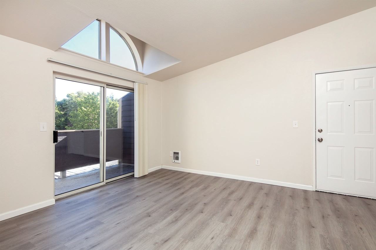 Glade Park Apartments - Photo 6 of 14