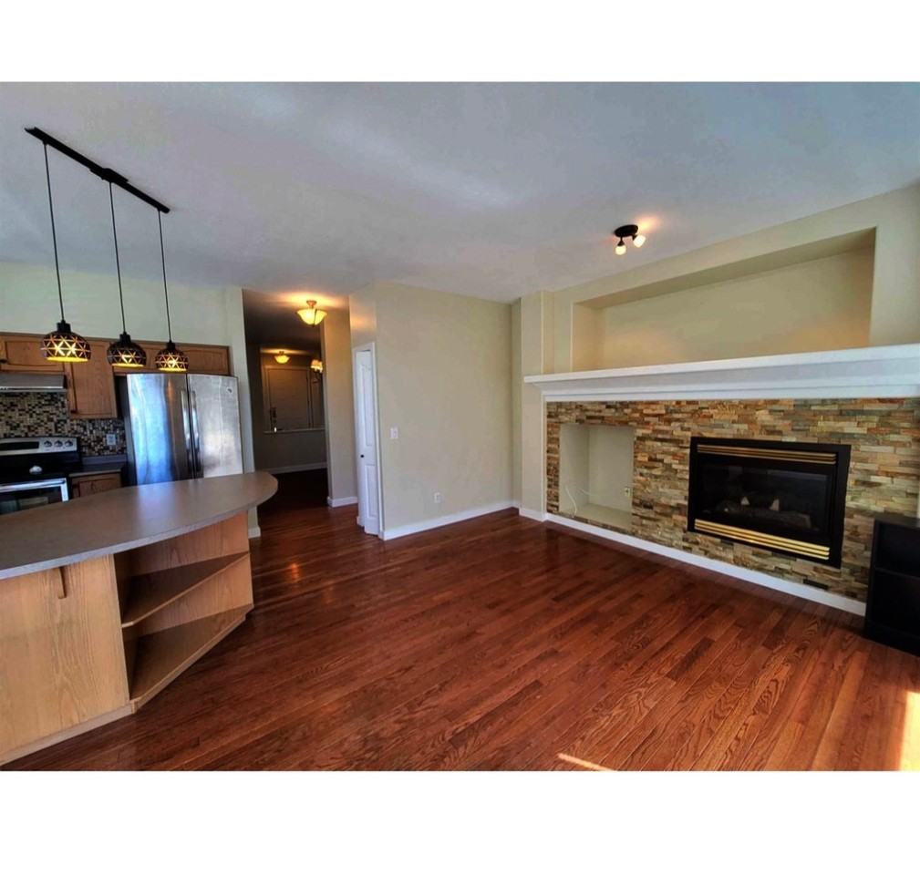 6719 185 Street - Photo 3 of 11