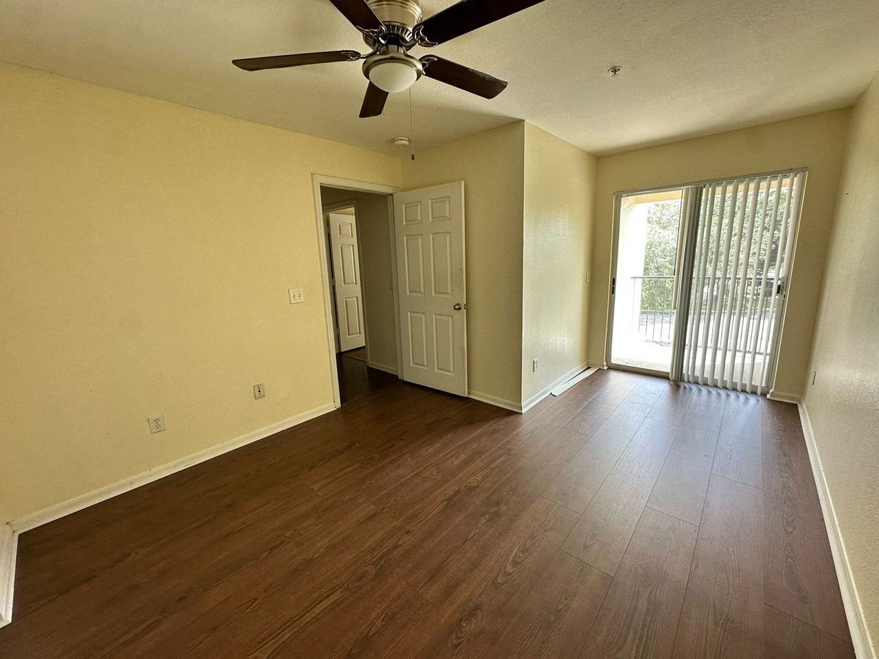 8957 Lee Vista Blvd - Photo 7 of 16
