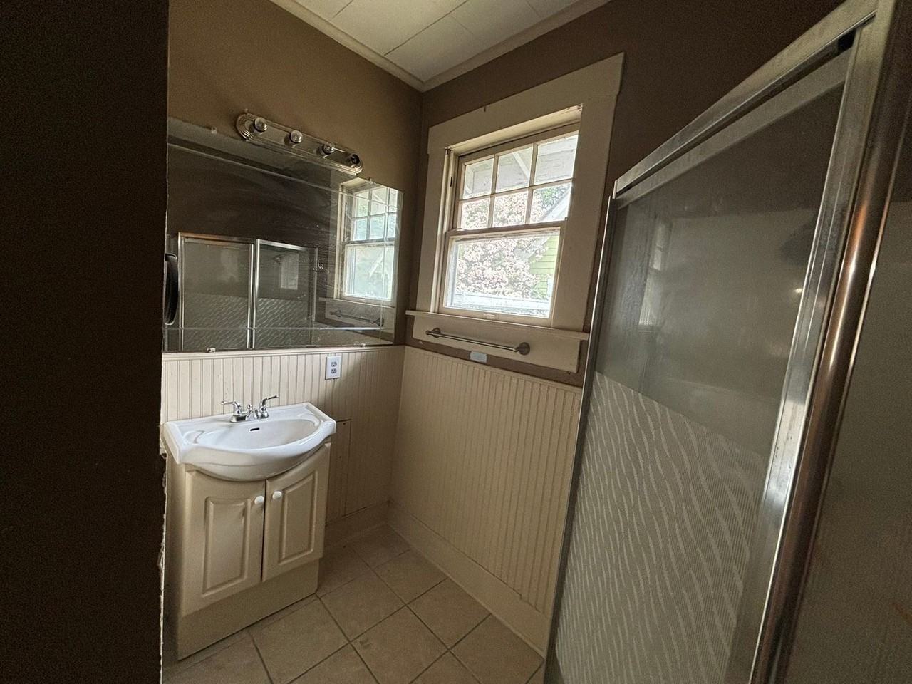 425 Atkins Ave - Photo 7 of 16