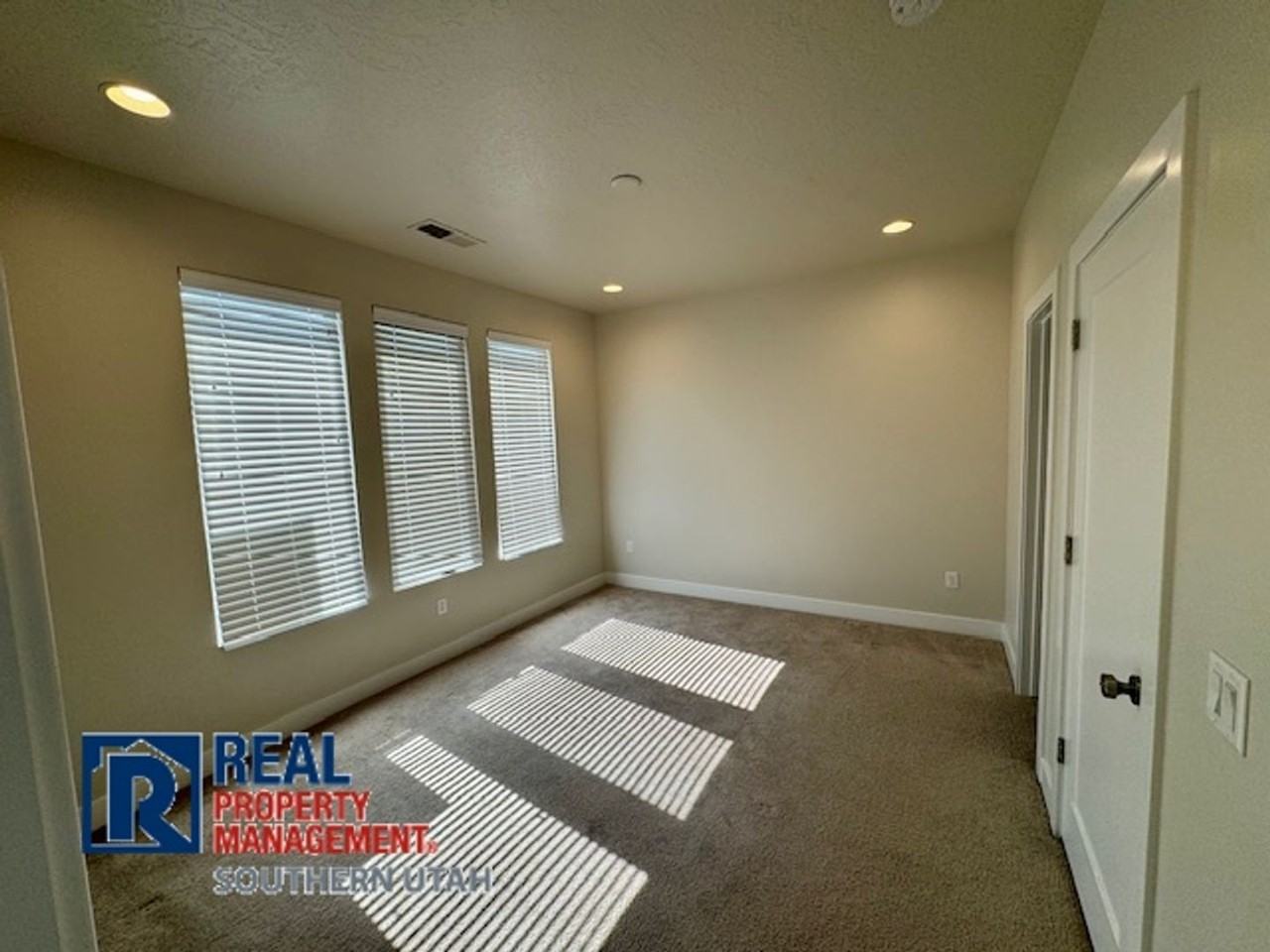 855 S Black Alder Dr - Photo 7 of 21