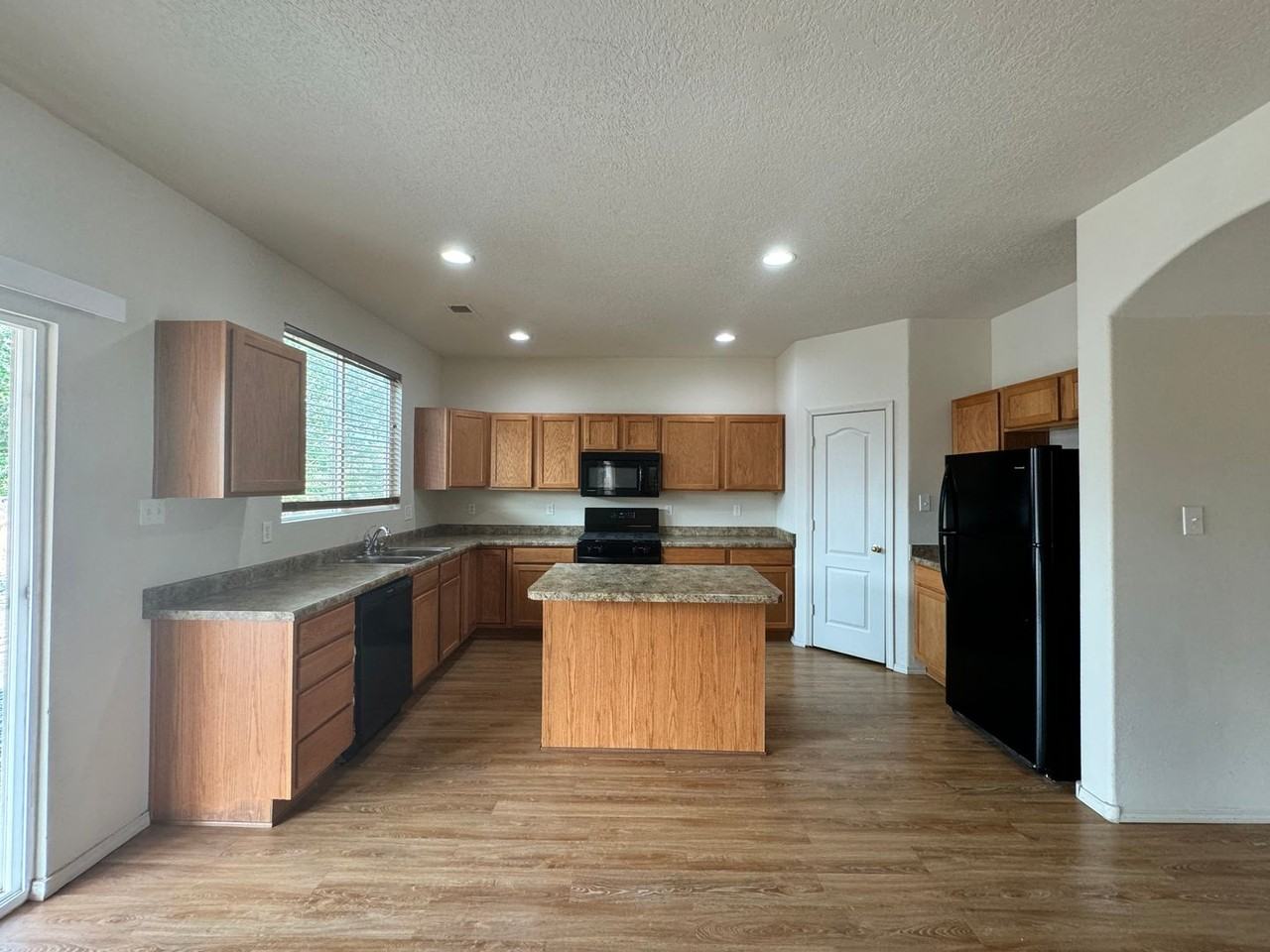 520 Rain Lily Rd Sw - Photo 5 of 30