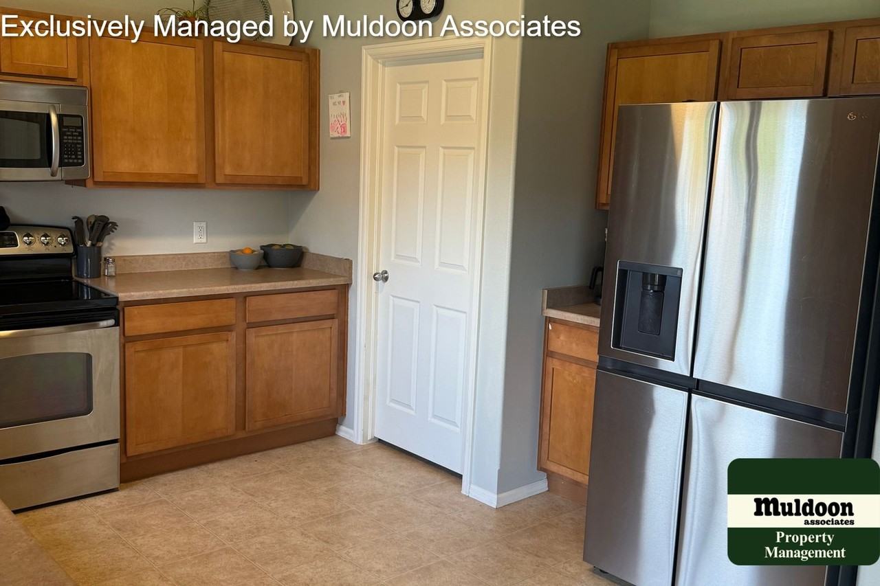5097 Tabor Ln - Photo 7 of 13