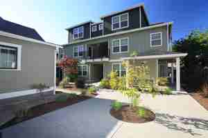 featured image of 527 W 10th Ave