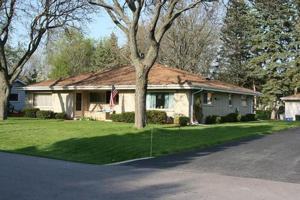 featured image of 5642 S 106th St