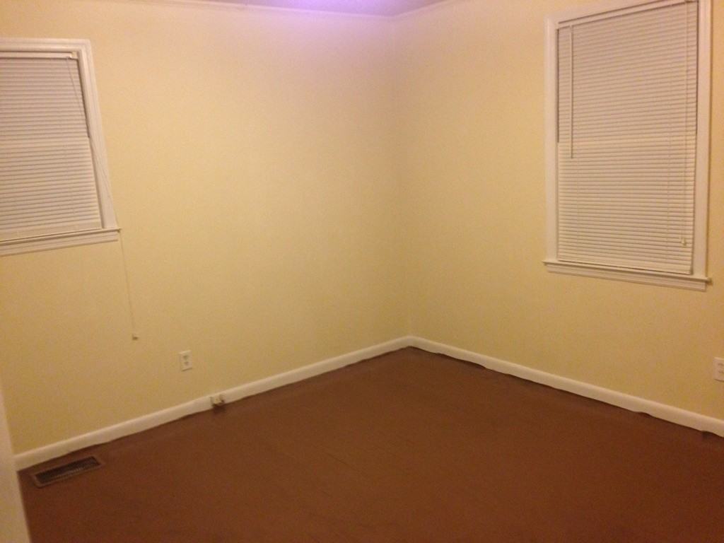 746 Whitlock St - Photo 2 of 6