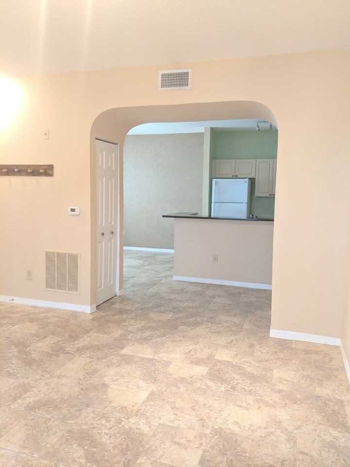 13115 Harbour Vista Cir - Photo 3 of 13