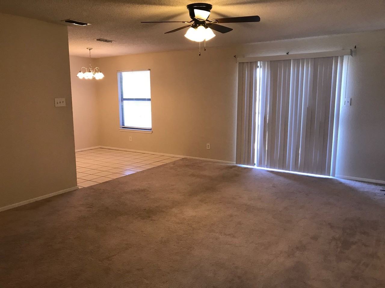 1633 Chachalaca Ln - Photo 2 of 16